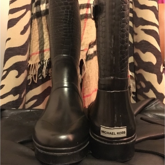 Michael Kors Moto Croc and Buckle
Rain Boots 🌂☔️💧 - Picture 3 of 4